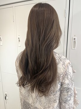 ジーナ 銀座中央通り(Zina) 【鈴木那奈】明るすぎず暗すぎないベージュカラー