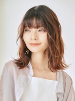 ビィシャイン 滝野店&nbsp;外ハネS字ウェーブミディアム