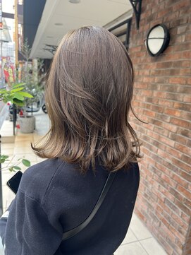 トータルビューティ ジェム バイ ヘアタイム(TOTAL BEAUTY gem by HAIR TIME) オリーブベージュカラー