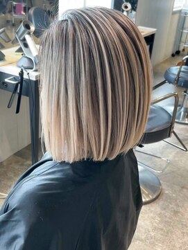 シオン(shion) マロンベージュメルティカラー似合わせカット_ba401501