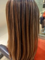 シャンプーボーイ&nbsp;白髪ぼかしハイライト