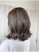 外ハネミディアム×ダークオリーブアッシュ