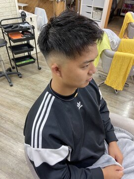 コア 新宿(CORE) フェード・ベリーショート