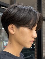 カルム(kalm)&nbsp;メンズセンターパートウルフセンターパートニュアンスパーマ襟足