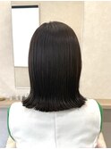 切りっぱなしボブ　暗髪カラー