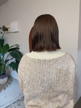 切りっぱなしボブ　オリーブベージュ　宇佐　宇佐市美容室