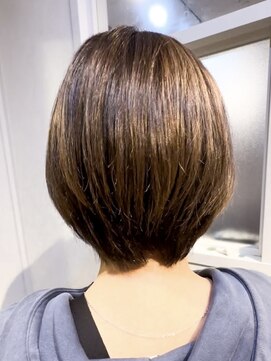 コハク(COHAQ BEAUTY AND RESORT) 大人ショート/ショート/ショートボブ/艶カラー/20代/30代
