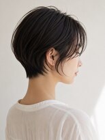 プールバイスタイル 藤沢(POOL by STYLE) 襟足の重さを整える耳かけショート/30代/藤沢