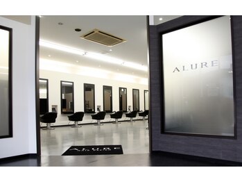 ALURE 小郡店