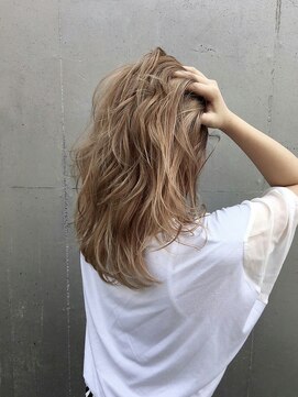 エイミー(Aimee) Aimee 町田 ハニーベージュ×小顔ウェーブ