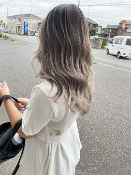 シエル(Ciel) ホワイト系バレイヤージュ