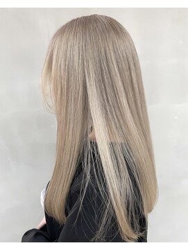 ラックスビー ユナイテッド 神戸三宮いくたロード店(LUXBE UNITED) シアーブロンドカラー/ダブルカラー/ケアブリーチ