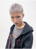 ショートバング×ホワイトブランド