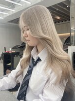 ロンドシエル 横浜(Lond ciel)&nbsp;ホワイトベージュ/裾カラー/ブリーチ/ハイトーン