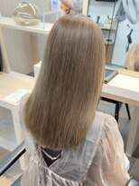 サロンドジョー(salon de joe)&nbsp;ミルクティーベージュダブルカラーケアブリーチ韓国風レイヤー