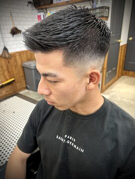 ザナンバースリー 八王子(THE NUMBER THREE) フェード/スキンフェード/濡れパン/アイロンパーマ 【八王子】