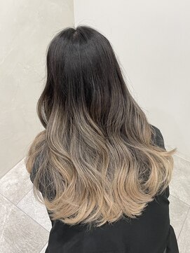 ジゼル(gisele) グラデーションカラー