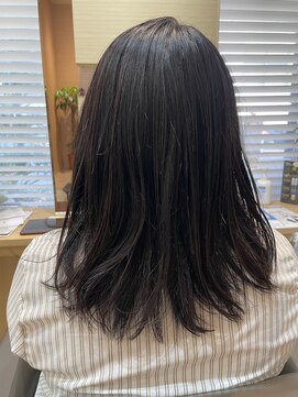 ウイバイファースト(u'i by first) ツヤツヤミディアムスタイル