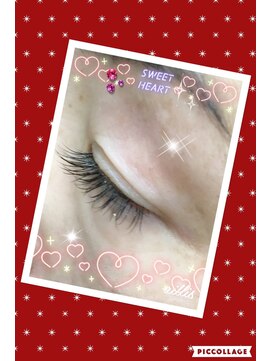 アール まつ毛のエクステ