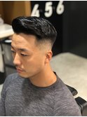 サイドパートショートワイルドツーブロックフェードカット