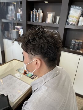 ジャパン ホンテン(JAPAN HONTEN) 【JAPAN-HONTEN-】〈中野和幸〉ショートパーマ