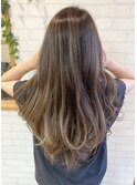 白髪ぼかしハイライト×ミルクティーベージュ