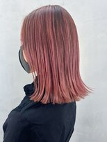 ピンクハイライト_外ハネボブセクションカラー_ba384891