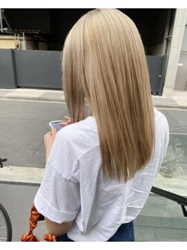 プラグ バイ ネオリーブ(plug by neolive) ヘルシースタイル×髪質改善 [髪質改善/縮毛矯正]ハイトーン