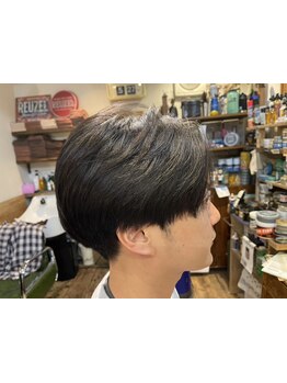30代～40代の男性に人気の大人向けメンズサロン♪髪のお悩みもお気軽にご相談ください！