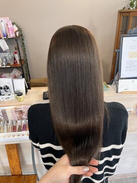 スアバイキキ(SuA by kiki.) ショートヘア/セミディ/シアーカラー/ダークアッシュ[千葉