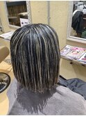 黒髪から赤みを消してベージュ系