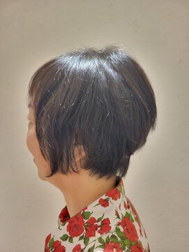 松本平太郎美容室 国立店 ショートグラデーション×ヘアマニキュア