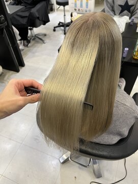 ヨンセンチメートル 横川店(4cm) ホワイトベージュ