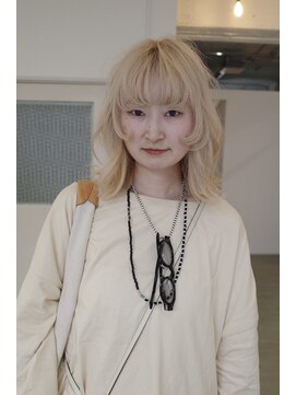 タート(Taat.) ブロンドヘア