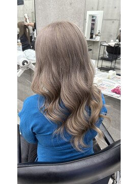 リノート バイ エゴル 名古屋(LINOET by ENGOL) [ LINOET 名古屋 ] ayami グレージュ