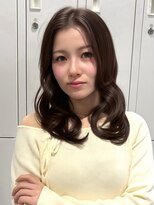 ロイオブジゼル(roi of GiseL)&nbsp;レイヤー 韓国 顔周りカット 前髪 ココアブラウン 透明感カラー