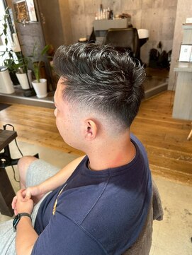 トニコ(toniko) ハイフェード×ピンパーマ