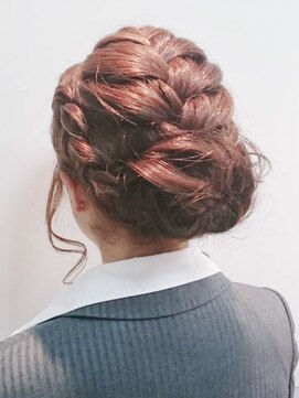 ヘアークリアー 蕨 編み込みヘアアレンジ