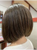 前下がりボブ