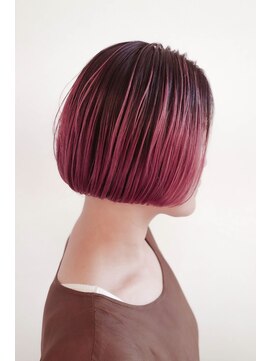 ニーイチイチ(211) 似合わせカットイメチェン/バレイヤージュ×ペールピンク