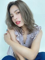 ルービック 梅田茶屋町(Rubik)&nbsp;大人かわいいフェザーバング_透明感グレージュ