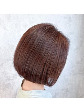 デミヘアー(Demi hair) 小顔に見えるすっきりミニボブカット