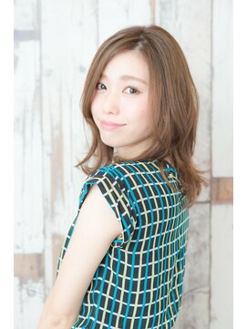 ステージ(STAGE) ペールベージュセクションカラーグラデーションカラー外ハネボブ