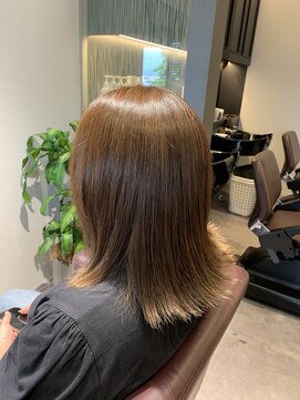 ブル(b.u.l.l.) ミルクティーブラウン