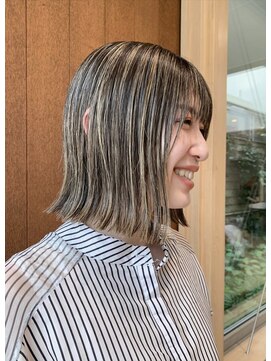 サロンドオクシー(Salon de OXY) 切りっぱなしボブ