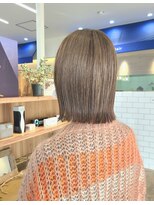 ヨン(yon) 切りっぱなしボブ