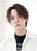 波巻きパーマツイストスパイラルパーマセンターパートウルフ