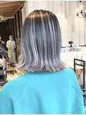 バレイヤージュグレージュハイライトダブルカラーケアブリーチ