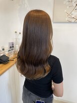 ジジ チーク 栃木(Gigi cheek) イルミナカラーでベージュカラー