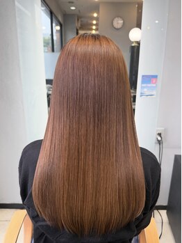 ジョルジュ サンク 戸田店(George Cinq)の写真/髪へのダメージレスを一番に考えた縮毛矯正◇髪に優しい薬剤で、自然で柔らかい艶髪を実現いたします♪